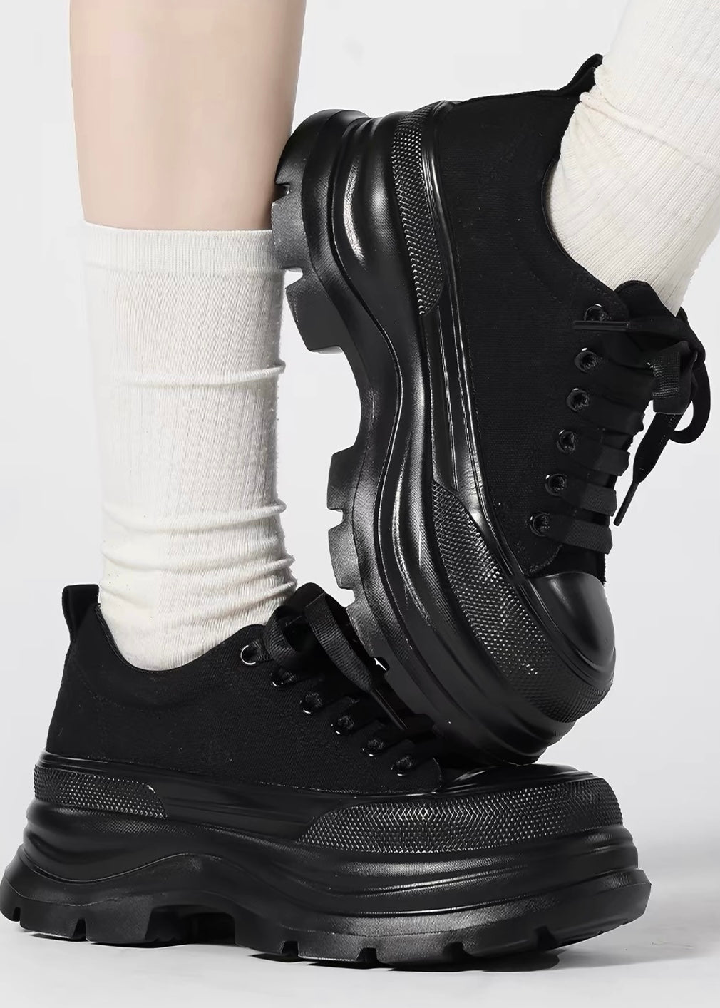 VELORA Platform Sneakers