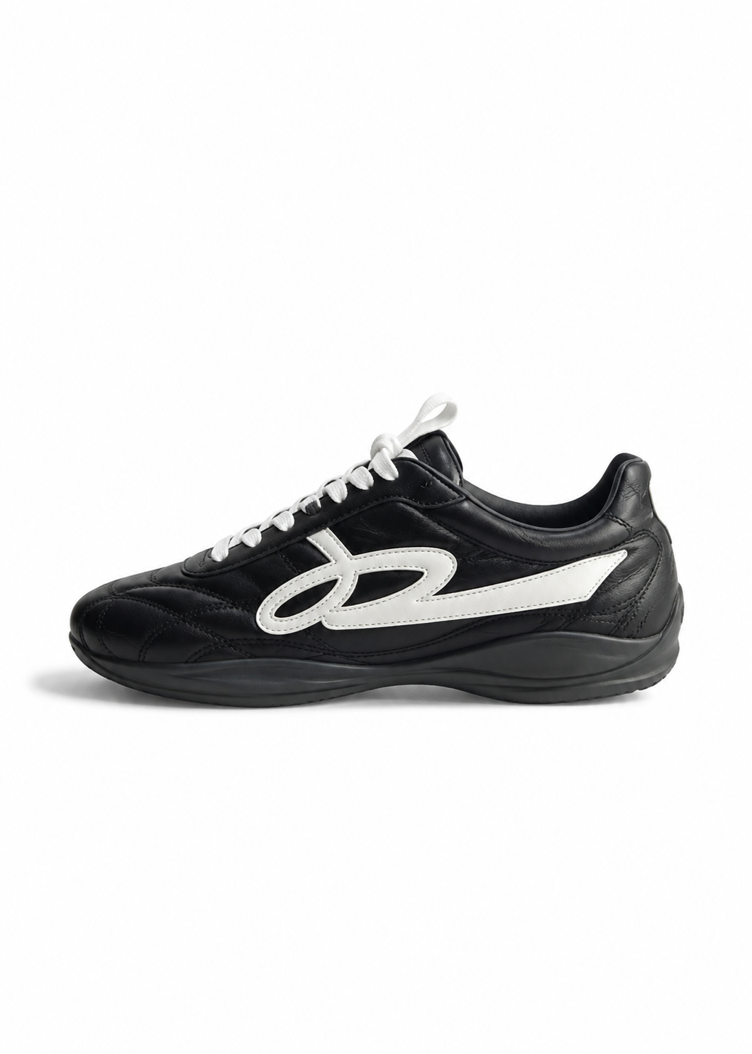 Ravia Sneakers