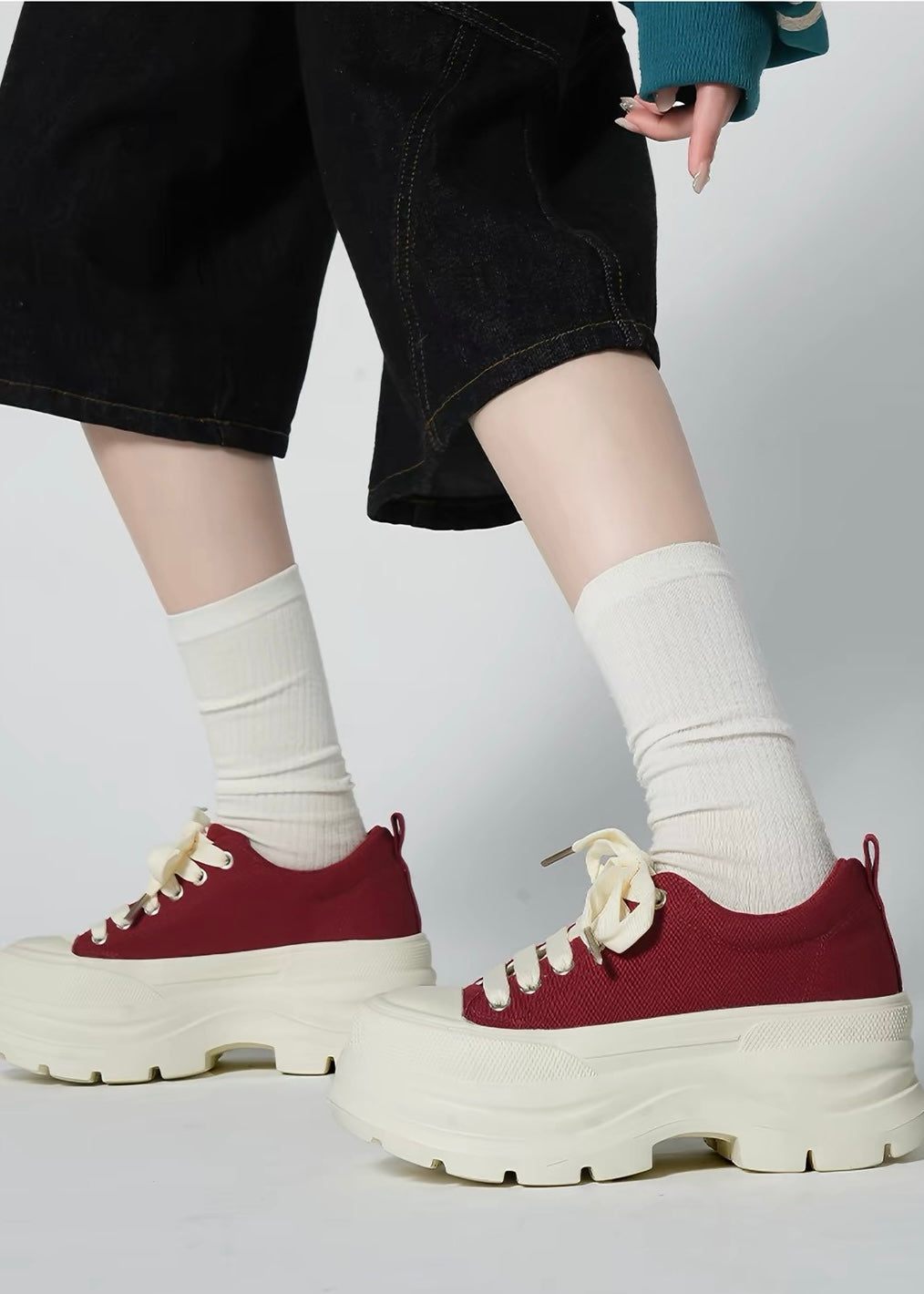 VELORA Platform Sneakers