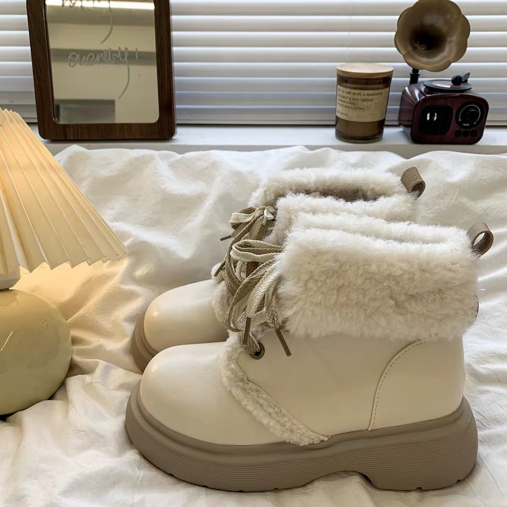 Elmia Cozy Lace Boots